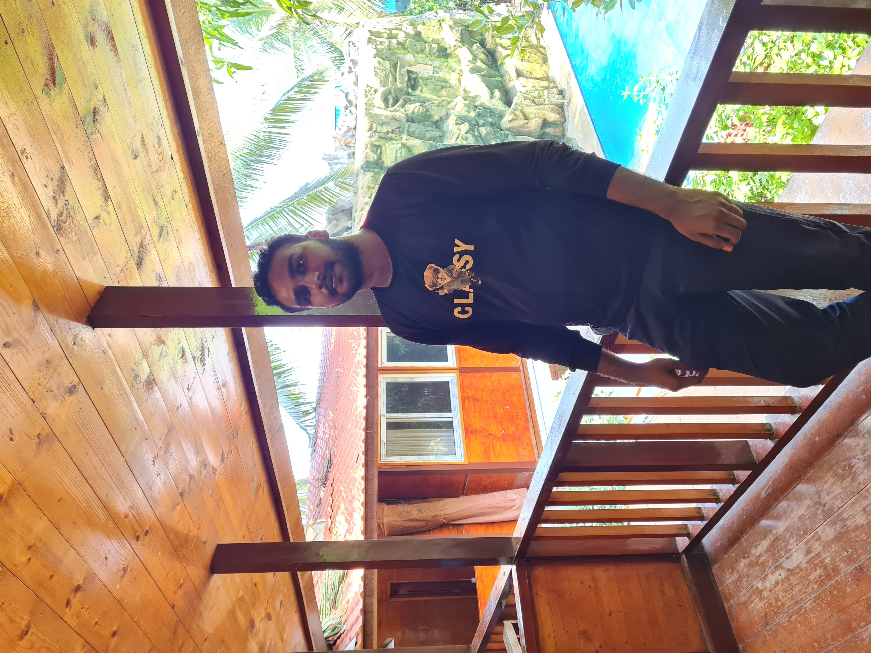 Gallery Image - Karle