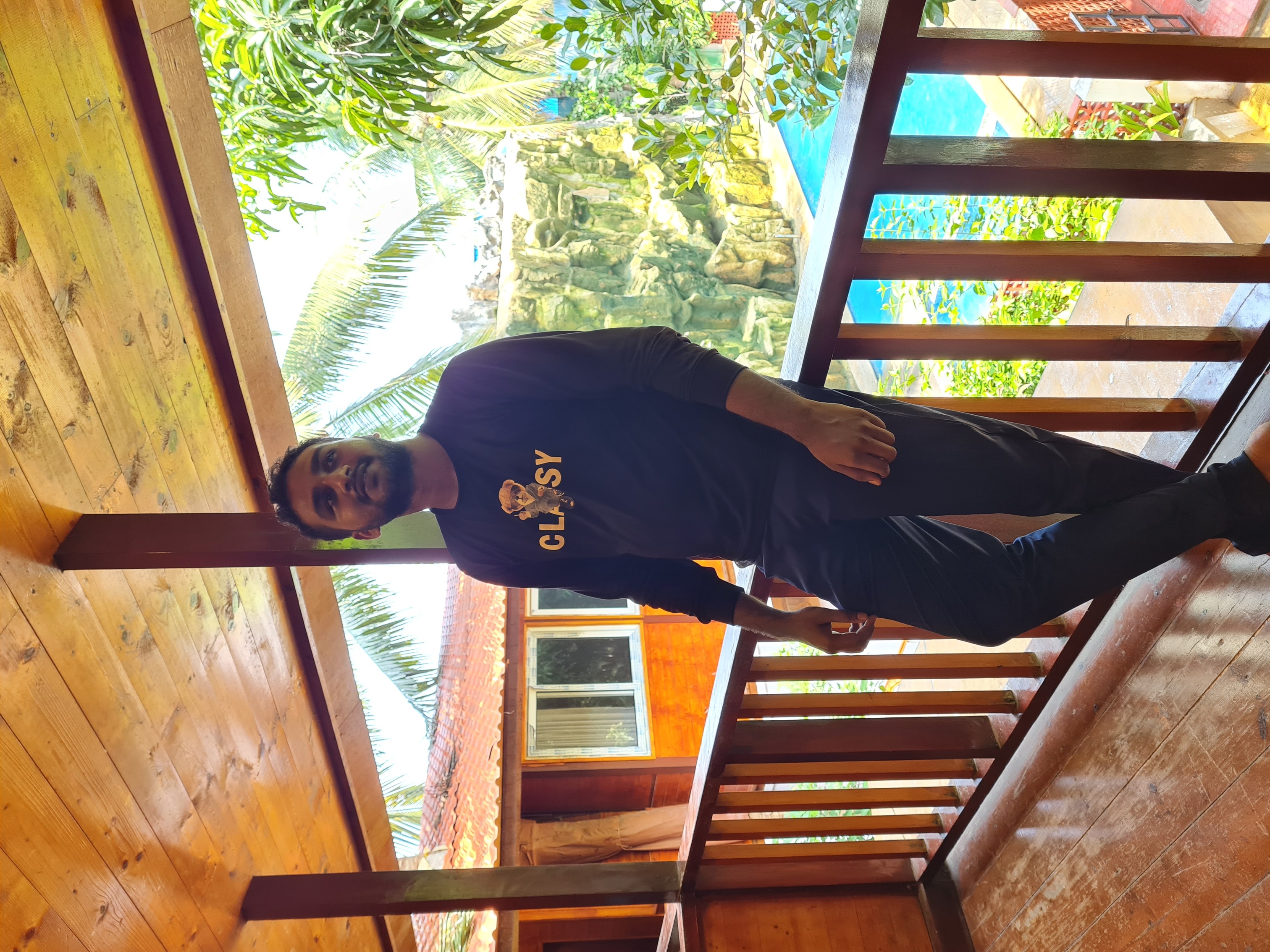 Gallery Image - Karle